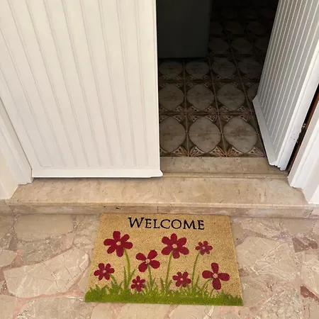 Rosa's House Дом отдыха Санта-Флавия