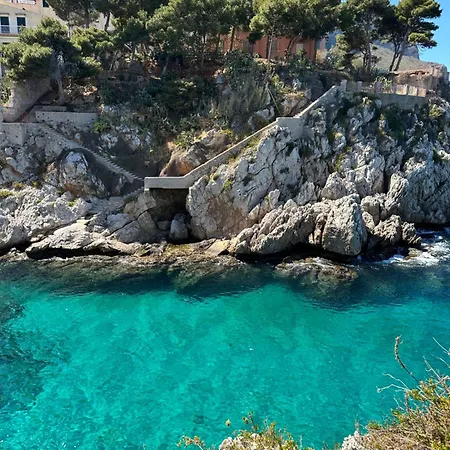 Rosa's House Дом отдыха Санта-Флавия