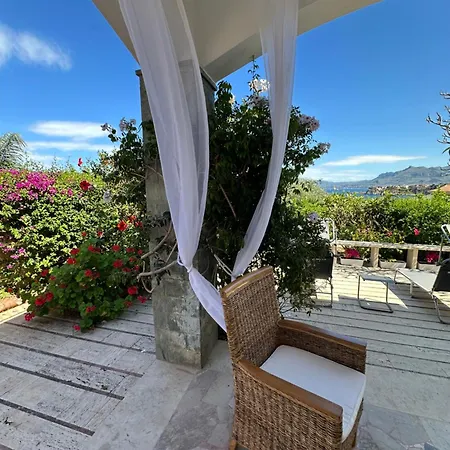 Rosa's House Дом отдыха *