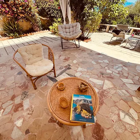 Rosa's House Дом отдыха Санта-Флавия